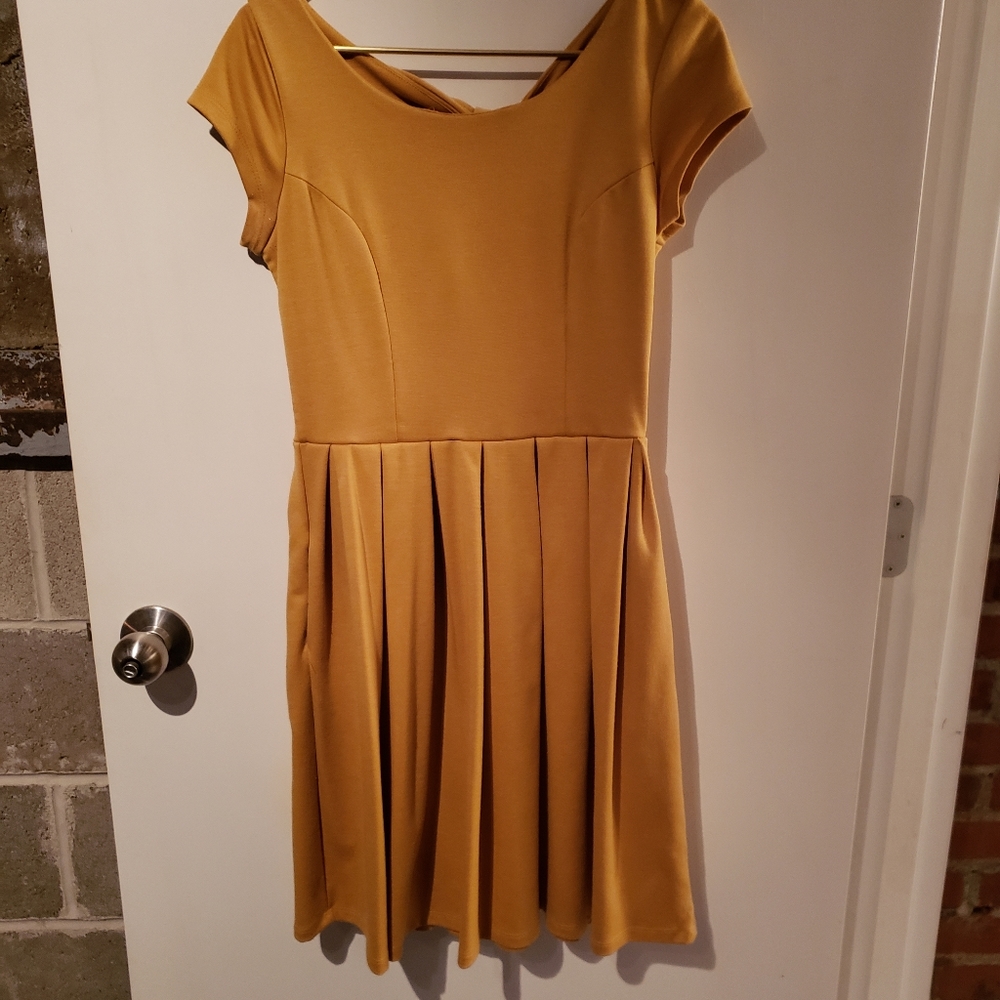 Fleet collection bow dress